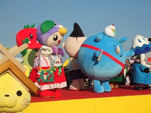 みんなで踊ろう!ムジナもんと遊ぼう
