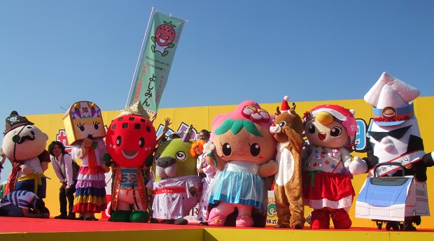 世界キャラクターさみっと集合写真
