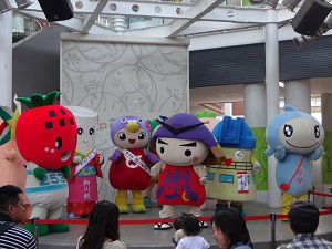みんなと一緒に踊りました