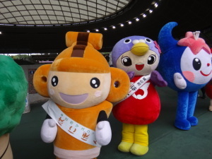 はにぽん、さかっちとはーとん