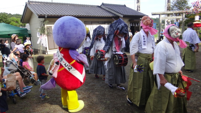 ささらを待ち構えるはーとん