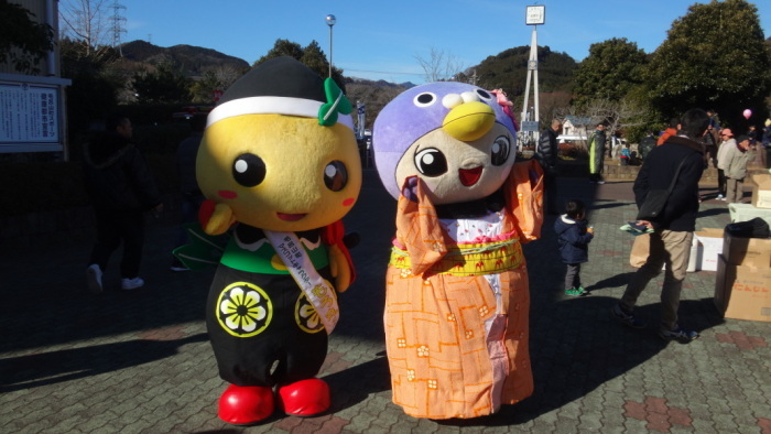 もろ丸くんとはーとん