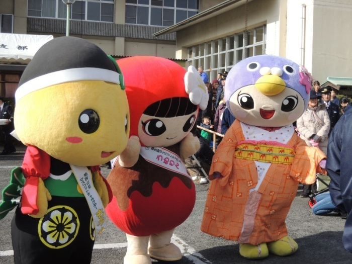 もろ丸君とうめりんとはーとん