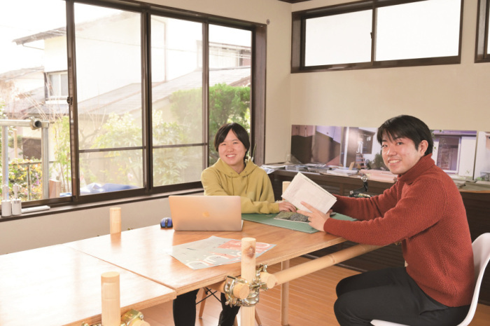 シェアアトリエniuの小西さんと山川さん