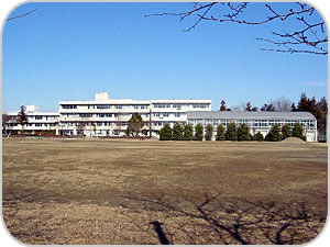 鳩山中学校