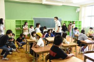 今宿小学校学童保育を利用する児童（教室）