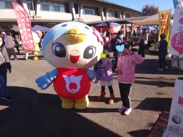 姉妹のような3人