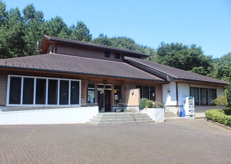 農村公園まつぼっくりロビー展示スペース